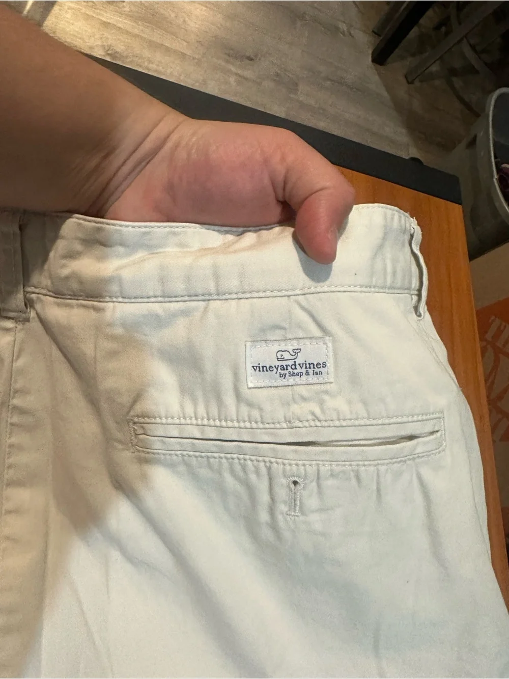 Vineyard Vines Men’s 100% Cotton Khaki Chino Shorts Size 36 Flat Front Beige